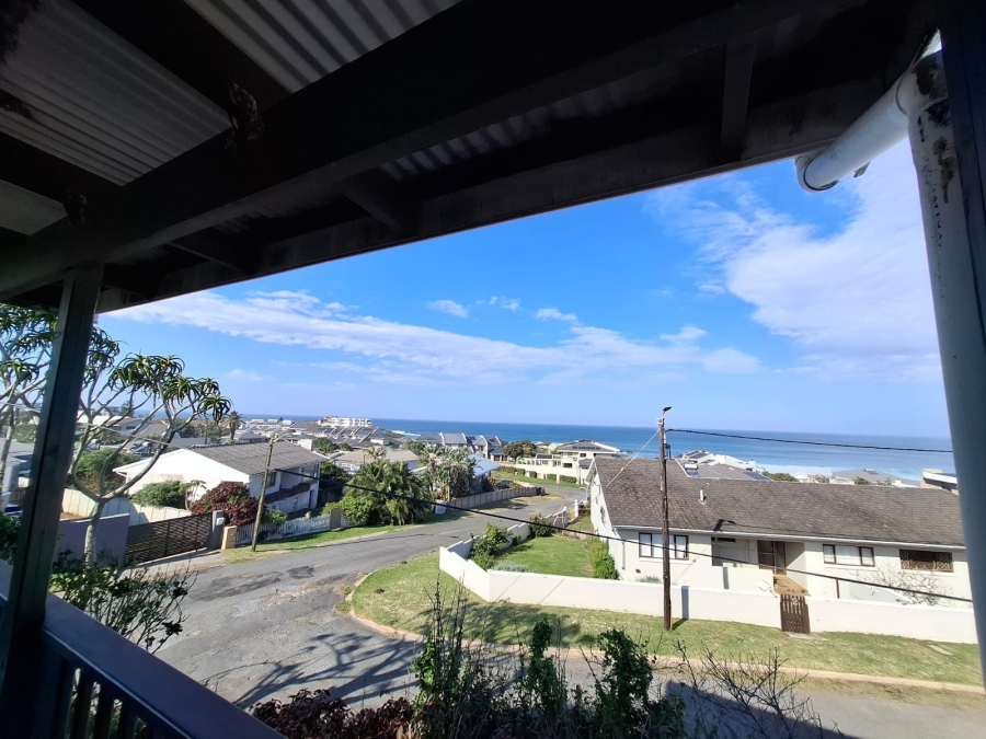 7 Bedroom Property for Sale in Gonubie Eastern Cape
